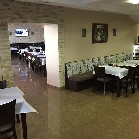 Stefarez New Gæstehus Veľký Meder