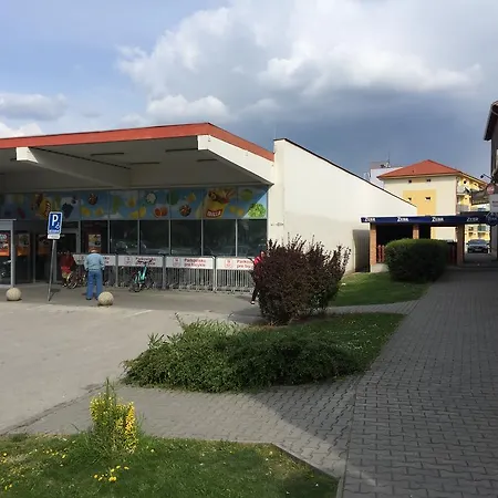 ゲストハウス Stefarez New Veľký Meder