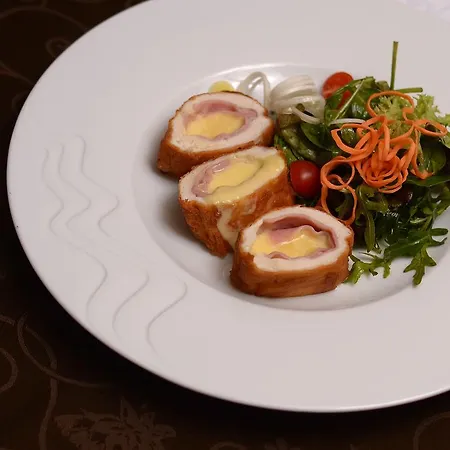 Stefarez New ゲストハウス Veľký Meder