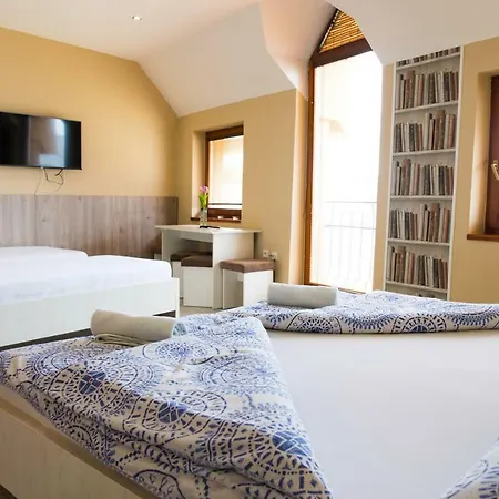 ゲストハウス Stefarez New